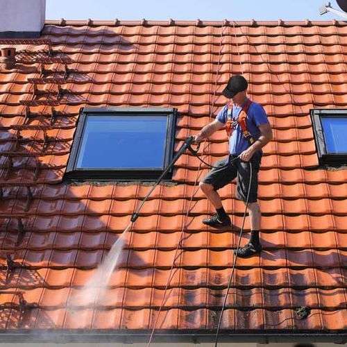 Reinigen van pannendak in Odijk
